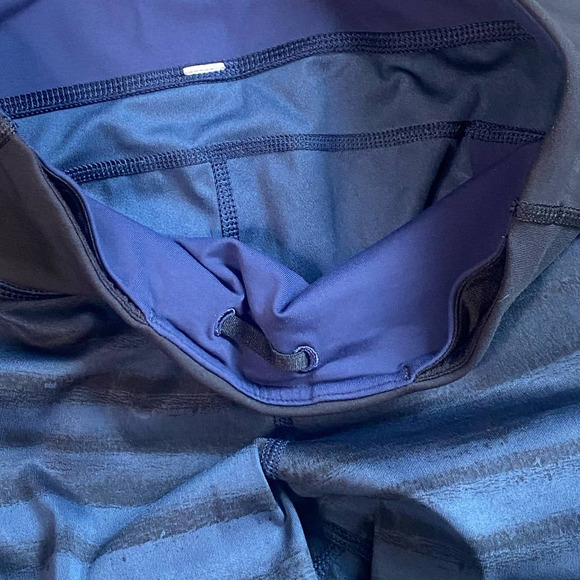 Lululemon Run: Top Speed Crop Good Vibes Deep Navy Black Size 6 - Picture 7 of 8